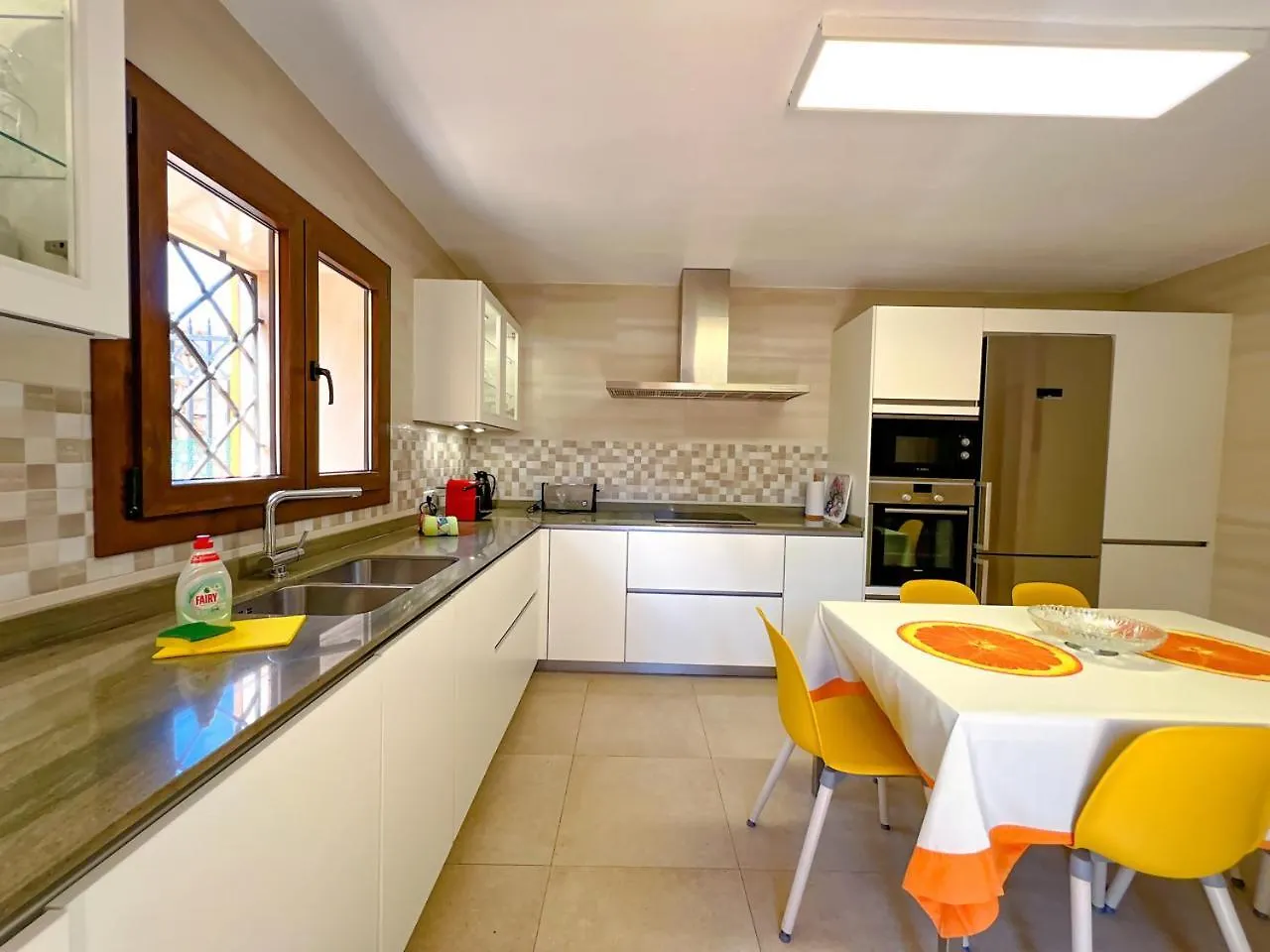 Villa Para 10 Personas Con Bbq, Piscina Y Terraza S'Horta Spanyolország